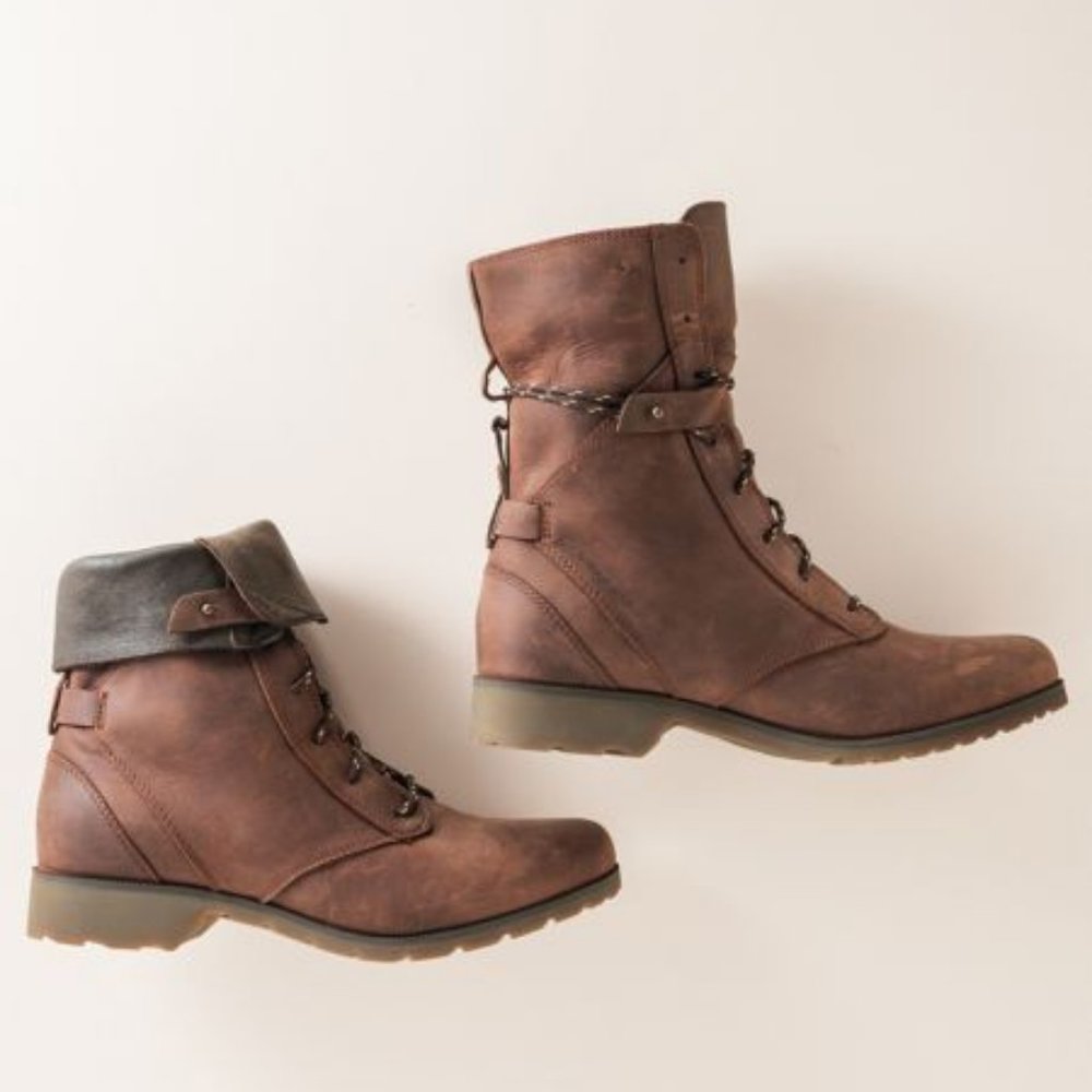 Teva De La Vina Leather Boots (US 8.5)